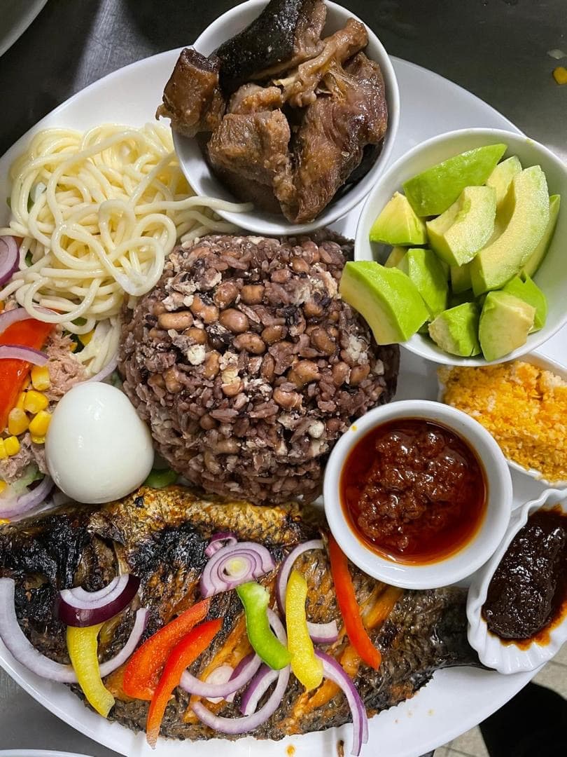Waakye platter